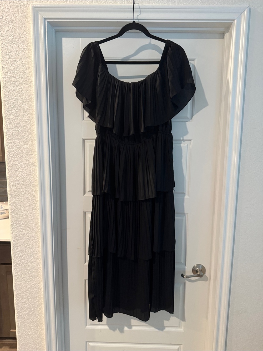 SHEIN Black Tiered off the shoulder Ruffle Midi Dress